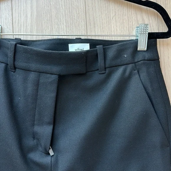 Aritzia Wilfred pencil skirt - Picture 2 of 6